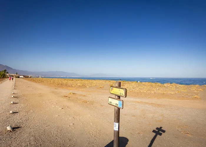 Relax At Premium Beach Flat - Aldea Beach